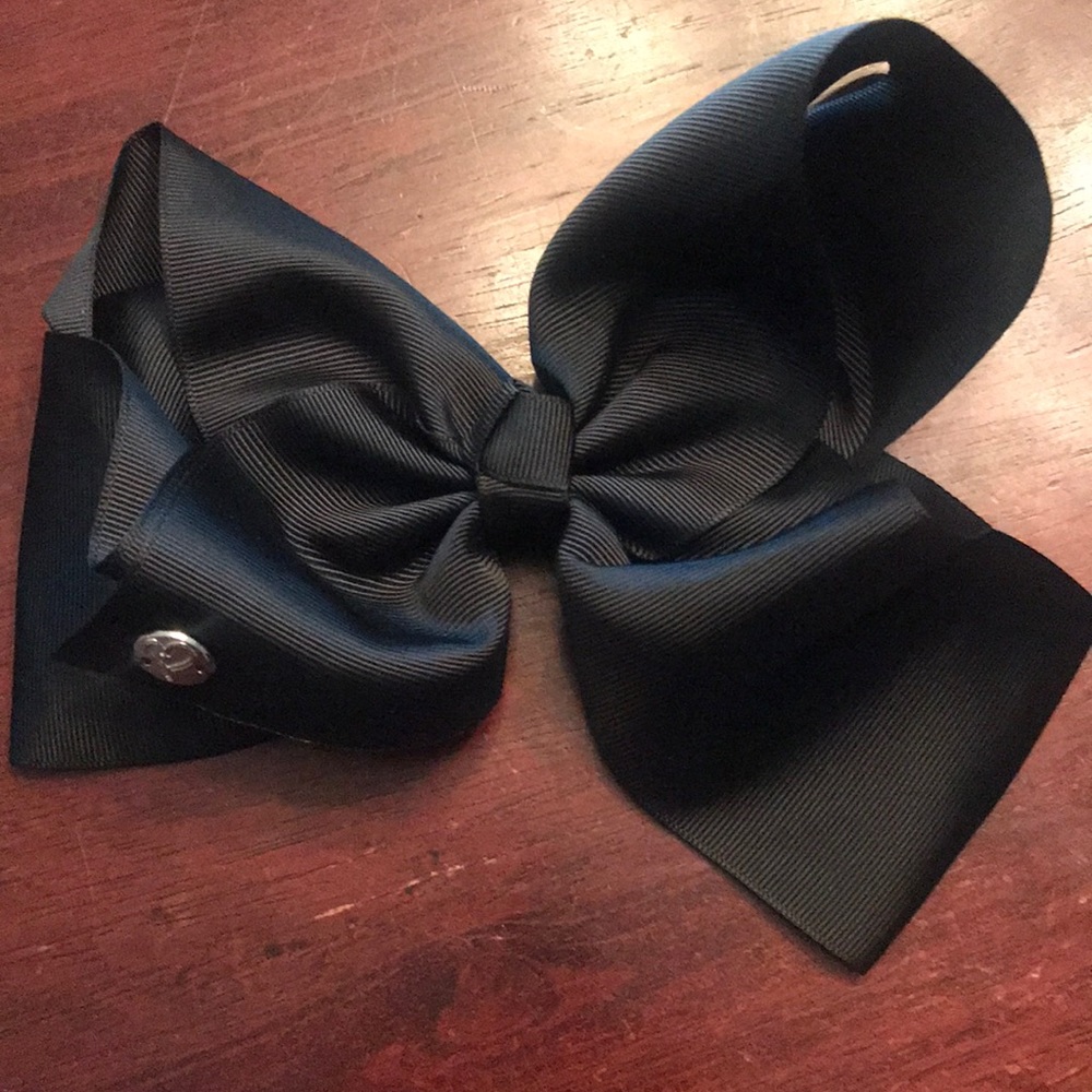 Black Jojo bow
